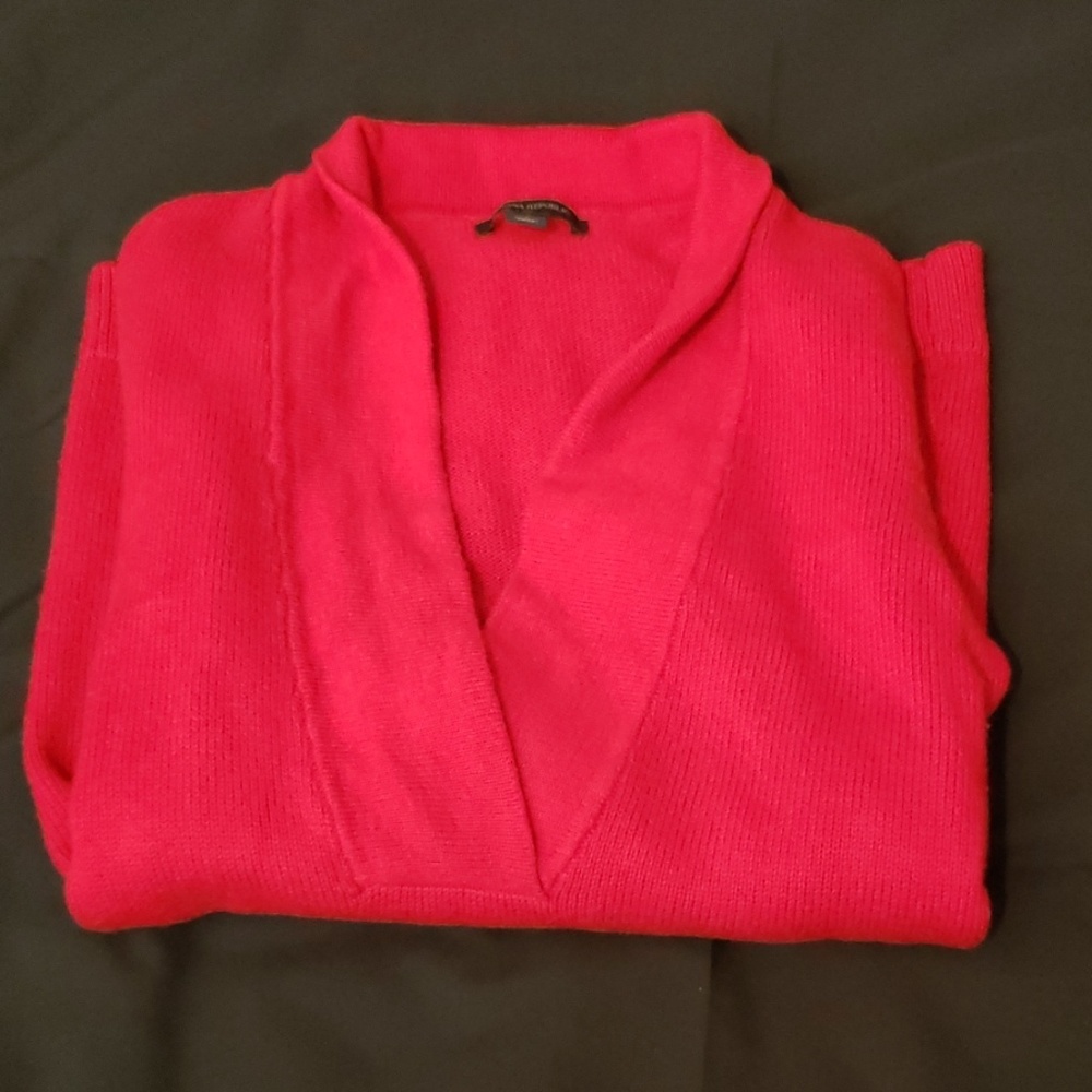Red sweater - Picture 3 of 3